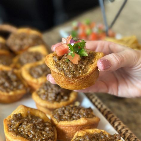 4 Ingredient Taco Cups Dinner In 321, Biscuit Cups, Taco Cups, Taco Fillings, Ground Beef Tacos, Honey Buns, 4 Ingredient, Tacos Beef, Mexican Recipes