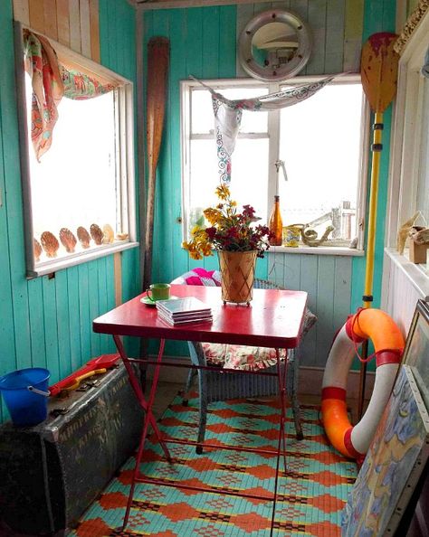 Turquoise Painted Wood Paneled Walls in a Beach Shack: http://beachblissliving.com/shabby-chic-rustic-beach-cottage-shack/ Rustic White Furniture, Jardin Style Shabby Chic, Salons Cottage, Remodeling Room, Shabby Chic Beach, Shabby Chic Painting, Shabby Chic Garden, Cottage Shabby Chic, Haus Am See