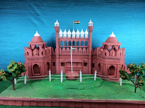 How to make school project model of red fort delhi,india.make mallika model with styrofoam craft Social Studies Exhibition Ideas, History Models For Exhibition, Art And Craft Models For Exhibition, Fort Decoration For Ganpati, High School History Projects, History Project Ideas Creative, Lal Kila, 10 Avatars, Red Fort Delhi