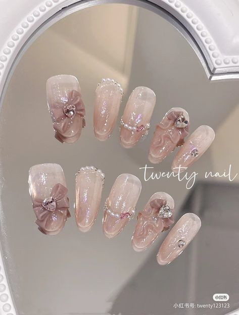 Diy Rhinestone Nails, Rave Nails, Unique Nail Art, Purple Acrylic Nails, Soft Gel Nails, Asian Nails, Subtle Nails, Beauty Nails Design, Blush Nails