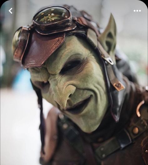 Green Goblin Cosplay, Goblin Cosplay, Green Goblin Spiderman, Creature Costume, Haunted Props, Mandalorian Cosplay, Goblin Art, Sam Raimi, Concept Art World