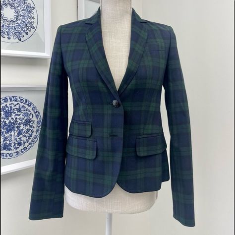 BLUE AND GREEN PROFESSIONAL BLAZER  ⛳️⛳️⛳️ Preppy Jacket, Y2k Preppy, Green Blazer, Business Meeting, Green Plaid, Blazers For Women, Blue And Green, A Business, Men's Blazer