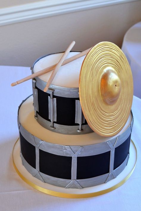 21+ Awesome Photo of Drum Birthday Cake - davemelillo.com Drum Birthday Cakes, Drum Birthday, Bolo Musical, Music Themed Cakes, Cupcakes Design, Music Cakes, Drum Cake, Music Cake, Whiskey Cake