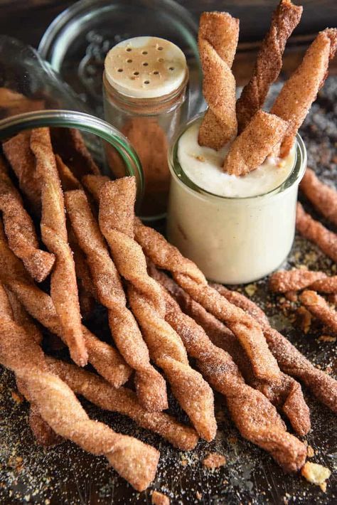 Churro Twists with a Cinnamon Cream Cheese Dip! Just 15 minutes to make! #Churro #CrescentDough #Cinnamon Dip For Churro Chips, Pound Cake Churro Bites, Appetizer Tacos Appetizers, Churro Chips And Dip, Deserts For Taco Night, Mexican Breakfast Dessert, Mexican Fiesta Party Food Desserts, Churros Recipe Easy Pillsbury, Churro Cinnamon Rolls