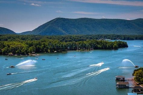 Virginia's Stunning Lake Is The Perfect Destination For A Summer Getaway Smith Mountain Lake Va, Smith Mountain Lake, Virginia Travel, Honeymoon Spots, Lake Vacation, Community Park, Clear Lake, Lake Pictures, Summer Getaway