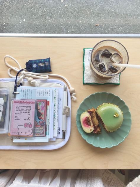 slice of life, japan life, aesthetic, cozy Twitter Notes, Notes School, School Snack, Life Aesthetic, Study Inspiration, Slice Of Life, Cafe Food, Find Beauty, Cute Food