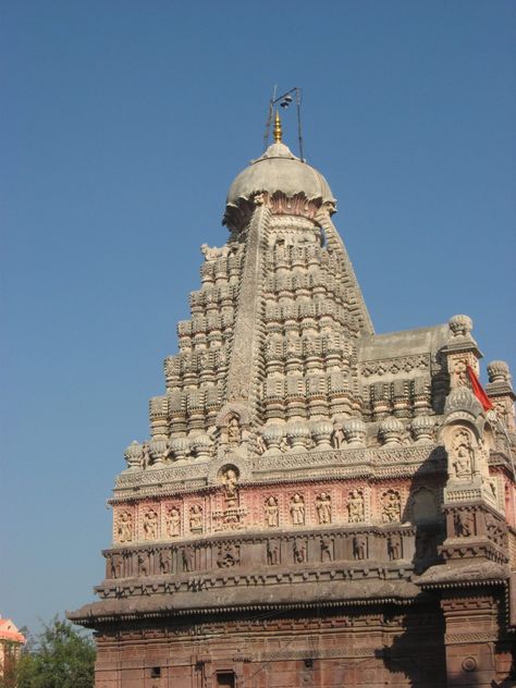 Grishneshwar Jyotirlinga Temple picture Maharashtra India #temple #maharashtra #jyotirlinga Grishneshwar Jyotirlinga, India Vacation, India Travel Places, India Travel Guide, Temple Pictures, Nepal Travel, Unity In Diversity, China Travel, Bhutan