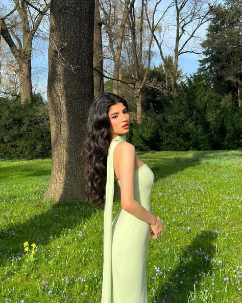 A love letter to spring💐 @rashan.mh is wearing the Imogene maxi gown in spring green - who wants a restock? Rashan Mh, Dreamy Artwork, Travel Pictures Poses, A Love Letter, Maxi Gown, Best Photo Poses, Oh Polly, Maxi Gowns, Birthday Photoshoot