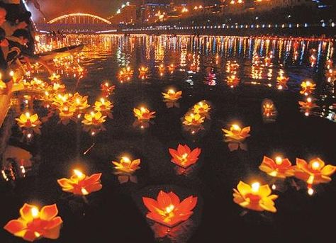 New 20 pcs Paper Lotus Flower Floating Lantern Wishing Lamp-in Balloons from Toys & Hobbies on Aliexpress.com | Alibaba Group Floating Pool Candles, Paper Lotus Flower, Lanterns Festival, Floating Paper Lanterns, Pool Candles, Paper Lotus, Lotus Lamp, Floating Lanterns, Lotus Candle