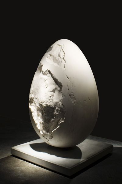 The_Plaster_Egg_2 Egg Sculpture, Neon Triangle, Nature And Technology, Sculptural Object, In Design, Portal, Modern Art, Egg, Neon