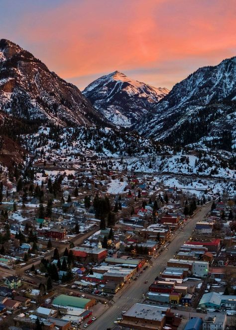 Ouray, Colorado Aesthetic Colorado, Skiing Colorado, Colorado Aesthetic, Chile Colorado, Pueblo Colorado, Ouray Colorado, Colorado Living, Road Trip To Colorado, Photography New York