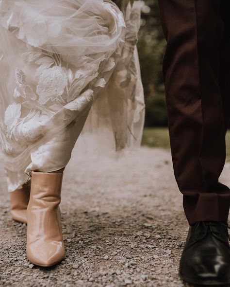 These boots were made for walking down the aisle! Try a chic pair of boots as your wedding shoe for a rustic touch! Find more rustic wedding inspo at rusticweddingchic.com! | #rusticwedding #rusticbride #rusticweddingstyle #rusticweddingideas #weddingshoes | Photo by: @bemirophotography Rustic Wedding Shoes, Wedding High Heels, Country Wedding Venues, Rustic Bride, Rustic Wedding Chic, Rustic Weddings, Rustic Country Wedding, Rustic Chic Wedding, Wedding Guide