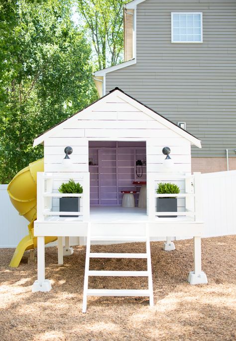 Porch And Patio Paint, Backyard Play Spaces, Playhouse Plans, Roof Edge, Diy Playhouse, Backyard Playhouse, Painted Patio, Playhouse Outdoor, Wooden Playhouse