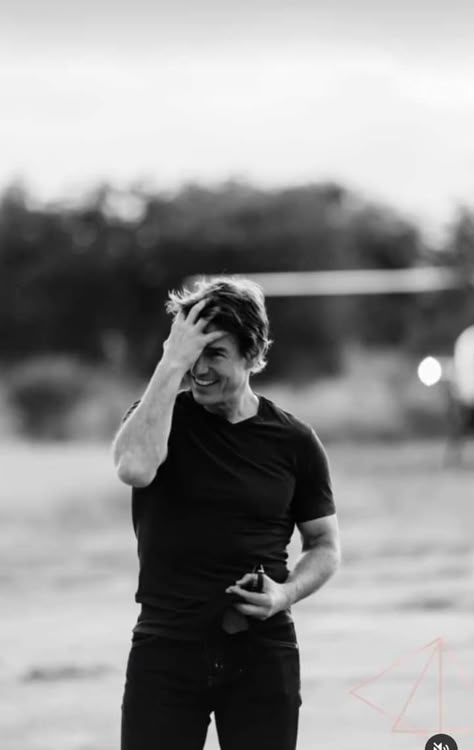 Tom Cruise Photoshoot, Tom Kruz, Tom Cruise Hot, Tom Cruise Mission Impossible, Ethan Hunt, Tom Cruise Movies, Mission Impossible, Matthew Mcconaughey, The Mission