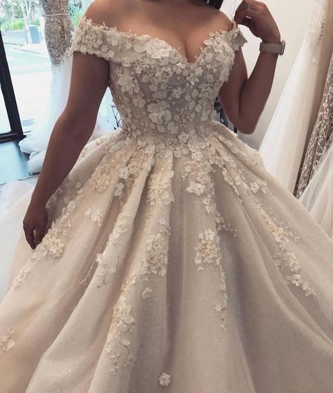 Wedding Dresses Curvy Bride, Party Dress For Plus Size, Wedding Dresses Curvy, Plus Size Wedding Dresses Curvy Bride, Bride Party Dress, Dress For Plus Size, Dresses Curvy, Bride Party, Sell Dresses