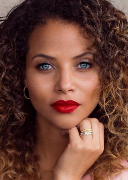 Denise Vasi Denise Vasi, Pretty Eyes, Famous Celebrities, Celebrity Pictures, Beautiful Black Women, Black Women, Actresses, Celebrities, Makeup