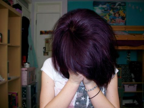 Dark Purple Hair Color, Short Purple Hair, Dark Purple Hair, Asymmetrical Pixie, Violet Hair, Boring Hair, Hair Color Purple, Burgundy Hair, Short Hair Color