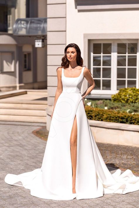 Square Neck Wedding Dress, Wedding Dress Modern, Neck Wedding Dress, Aline Wedding Dress, Minimalist Wedding Dresses, Dress Modern, Dream Wedding Ideas Dresses, Wedding Dresses Satin, Classic Wedding Dress