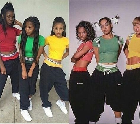 Though left eye was a wiggeress Throwback Thursday Outfits Spirit Week, Throwback Thursday Outfits, Thursday Outfit, Throwback Outfits, Spirit Week Outfits, Matching Outfits Best Friend, Trio Halloween Costumes, Hot Halloween Outfits, 90s Inspired Outfits