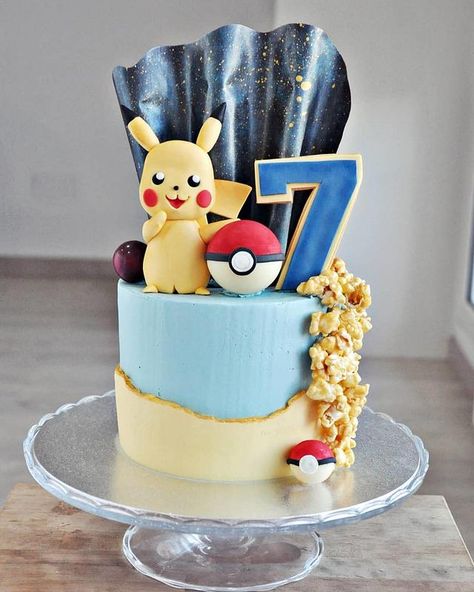 Pokémon Buttercream Cake, Digimon Cake, Simple Pokemon Cake, Pokemon Birthday Cake Boys, Pichachu Cake, Pokemon Cake Ideas, Pokémon Cake, Pokemon Cake Ideas Pikachu, Pikachu Cake Buttercream