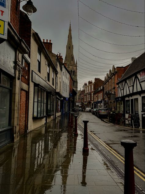 Rain , Small town Small Town Dark Aesthetic, Small Town Detective, Small English Town Aesthetic, Rainy Town Aesthetic, Small Town Mystery Aesthetic, Cs Aesthetic, Mystery Aesthetic, Small Town Aesthetic, Rainy Autumn Day