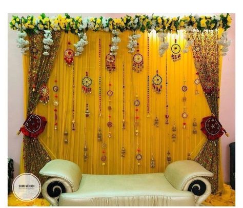 Haldi Decoration Ideas, Haldi Ceremony Decorations, Haldi Decoration, Simple Stage Decorations, Artificial Flowers Decor, Haldi Decor, Wedding Decor Photos, Wedding Entrance Decor, Diy Wedding Backdrop