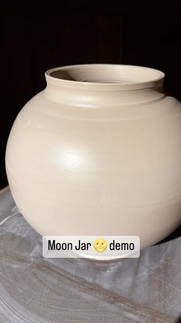 Jessica Olson on Instagram: "I love Moon Jars although their luscious and perfectly rounded bellies are not the easiest thing in the world to accomplish, lol." Moon Jars Ceramics, Moon Jars, Ceramic Moon, High School Ceramics, Korean Pottery, Moon Jar, Love Moon, Pottery Techniques, Cache Pot