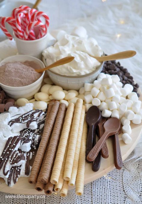 Hot Chocolate Charcuterie Board - Life is a Party Ski Party Food Ideas, Winter Dessert Charcuterie Board, Winter Charcuterie Board, Hot Chocolate Charcuterie Board, Hot Chocolate Charcuterie, Chocolate Charcuterie Board, Homemade Mulled Wine, Chocolate Charcuterie, Rolo Chocolate