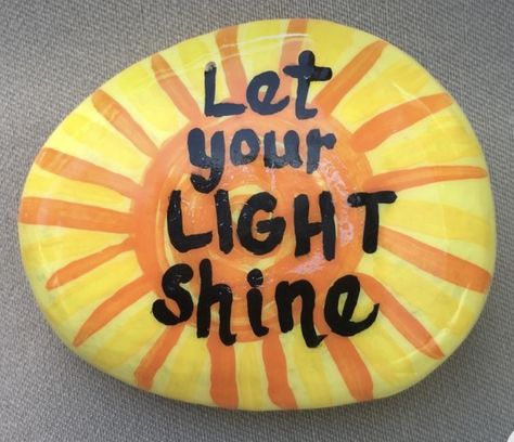 Summer Painted Rock Ideas, Inspirational Rocks, Happy Rock, Paint Rocks, Diy Rock Art, Painted Rock Animals, Rock Painting Ideas, Stone Art Painting, Painted Rocks Kids