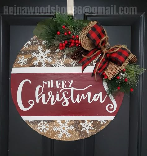 Christmas Wreaths Wood Circle, Christmas Wooden Circle Door Hanger, Christmas Signs Circle, Merry Christmas Circle Wood Signs, Circle Wood Signs Diy Christmas, Pizza Pan Wreaths For Front Door, Circle Cricut Signs, Wood Rounds Door Hanger Christmas, Christmas Wood Circles