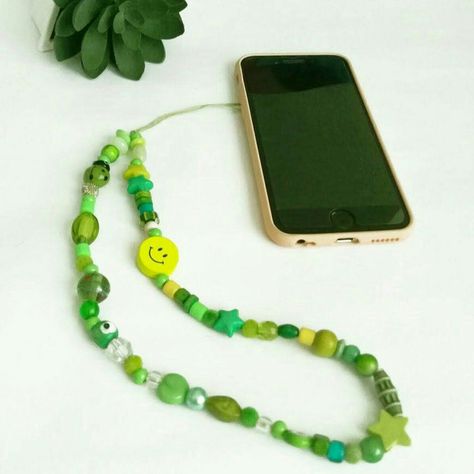 Phone Hanger Beads, Phone Hanger, 80s Phone, Phone Beads, Cellphone Strap, Phone Chains, Phone Wristlet, Pretty Phone Cases, Beaded Necklace Diy