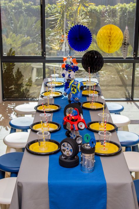 Optimus Prime Birthday Party Ideas, Transformer Party Ideas, Bumblebee Transformers Birthday Party, Transformer Birthday Party Ideas, Transformers Birthday Decorations, Transformer Birthday Party, Transformers Decorations, Rescue Bots Party, Rescue Bots Birthday