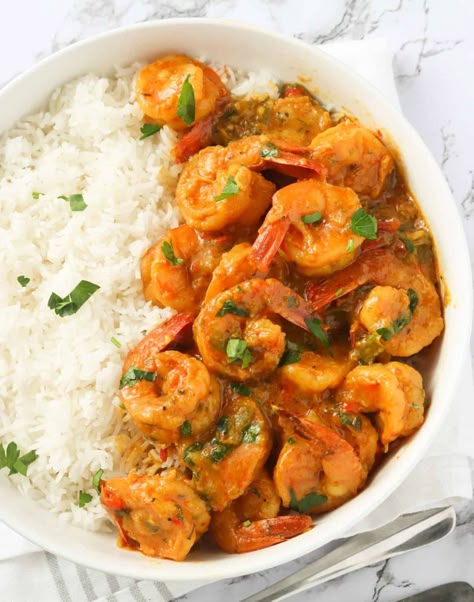 Jamaican Curry Shrimp Curried Shrimp Jamaican, Curry Shrimp Jamaican, African Bites, Curried Shrimp, Bajan Food, West Indian Recipes, Shrimp Meals, Homemade Curry Powder, Jamaican Curry Powder