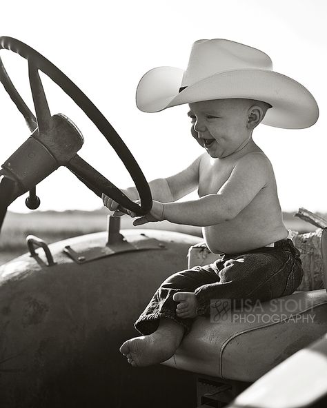 Country Baby Pictures, 9 Month Photos, One Year Pictures, Month Photos, 1st Birthday Pictures, Rodeo Birthday, First Year Photos, Western Babies, Country Kids