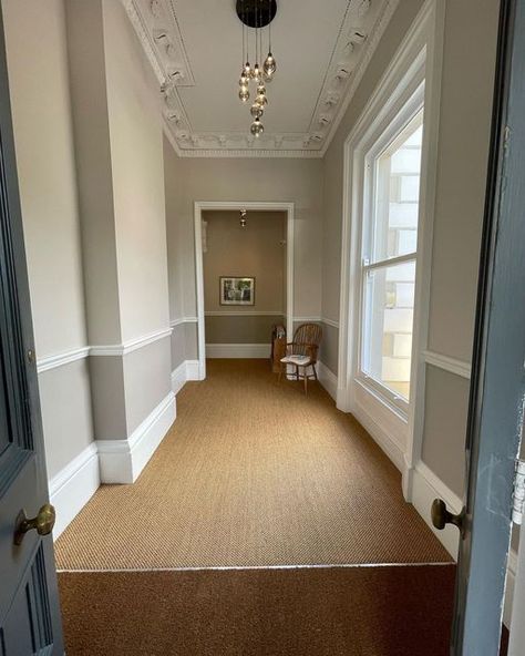 Kersaint Cobb on Instagram: "Fits like a dream 🧩 Due to the highly durable natural fibres, Sisal is an exemplary choice when it comes to hallways and stairs that receive heavy footfall. @courtsflooring used Sisal Tigers Eye in Amber, adding warmth and a truly divine amber glow in the winter sun. Discover the full range via the link in our bio. Pictured: Sisal Tigers Eye in Amber #kersaintcobb #flooring #homeideas #renovationideas #homerenovation #interiors #interiorsideas #home #style #homew Hallways And Stairs, Sisal Flooring, Winter Sun, Natural Fibres, Neutral Decor, Home Style, Tigers Eye, Interior Inspo, In The Winter