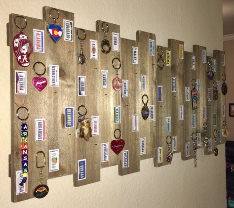 My husband is a trucker and likes to bring a souvenir keychain home from each state he has traveled to for our daughter. I wanted her to have a keepsake of her daddy’s travels, so I created my own design. She loves it, and she will be able to collect and display the 48 states he will someday travel to. (He won’t be driving to Alaska or Hawaii, so only 48 of the 50 states are displayed.) Travel Keychain Collection Display, Keychain Collection Display Ideas, Keychain Collection Display, Travel Collection Ideas, Keychain Display Ideas, Display Stickers, Sticker Display, Souvenir Keychain, Travel Keychain