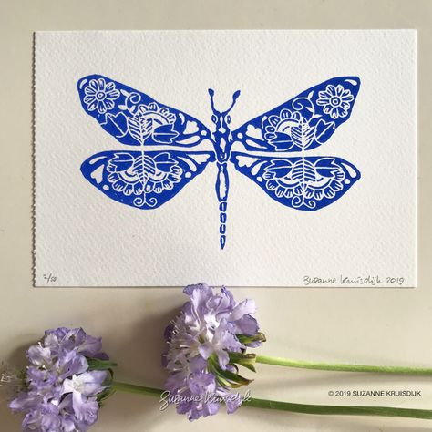 Dragonfly Folk Art, Dragonfly Lino Print, Linocut Dragonfly, Suzanne Kruisdijk, Dragonfly Art Painting, Lino Print Pattern, Dragonfly Print, Explore Tattoo, Lino Prints