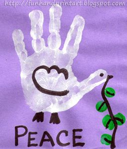 Repin from Rocky Mountain PBS: 6 Inspiring Crafts for Martin Luther King, Jr Day Martin Luther King Jr Crafts, Peace Crafts, Hand Print Art, World Peace Day, International Day Of Peace, Footprint Art, Church Crafts, Handprint Crafts, Martin Luther King Day