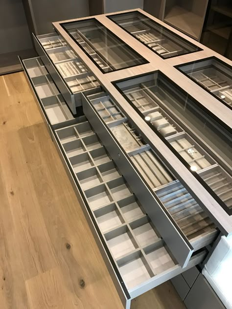 Dresser Drawer Slides, Organization Dresser, Nursery Drawer Organization, Makeup Drawer Organizer, Drawers Ideas, Nursery Drawer, Cutlery Organizer, Organizers Kitchen, Kitchen Racks