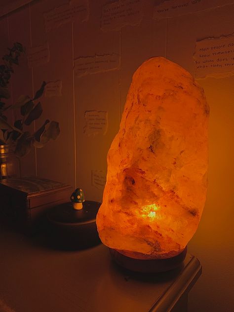 Rock Lamp Decor, Slat Rock Lamp, Crystal Lamp Aesthetic, Salt Lamp Bedroom Aesthetic, Orange Lamp Aesthetic, Rock Lamp Aesthetic, Aesthetic Bedside Lamp, Cute Lamp Aesthetic, Salt Lamps Aesthetic