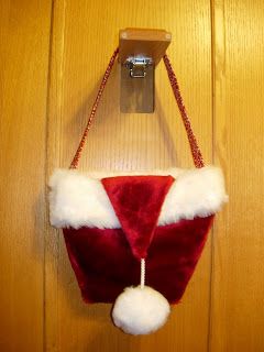 Santa Hat Purse Santa Hat Decorating Ideas To Wear, Decorating Santa Hats Ideas, Santa Hat Decorating Ideas, Hat Decorating Ideas, Christmas Totes, Make A Purse, Christmas Purse, Two Years Later, How To Make Purses