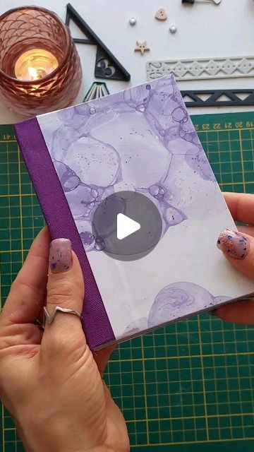 Bookbinding Ideas, Book Self, Diy Notebook Cover, Bubble Paper, Paper Lovers, Acrylic Painting Tips, Diy Notebook, Vintage Junk Journal, Book Folding