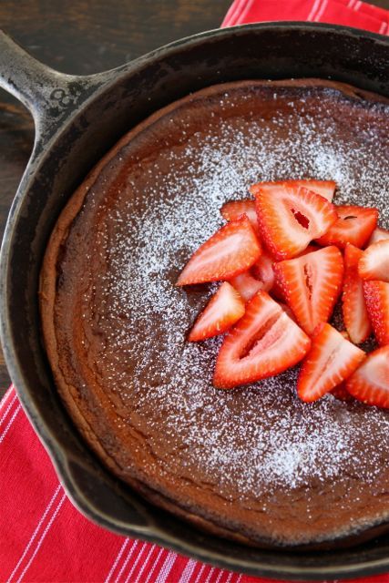 chocolate-dutch-baby Chocolate Dutch Baby, Dutch Baby Pancake Recipe, Dutch Babies, Dutch Baby Recipe, Baby Pancakes, Dutch Baby Pancake, Pancake Breakfast, Dutch Baby, What's For Breakfast