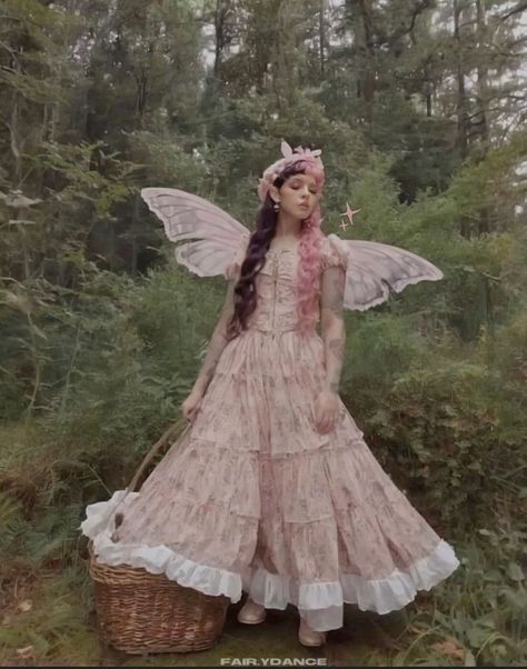 #MelanieMartinez #AI #MelanieMartinezAI #Melanie Melanie Martinez Music, Melanie Martinez Outfits, Melanie Martinez Concert, Melanie Martinez Photography, Melanie Martinez Drawings, Fairy Core, Melanie Martinez, Concert Outfit, Martini