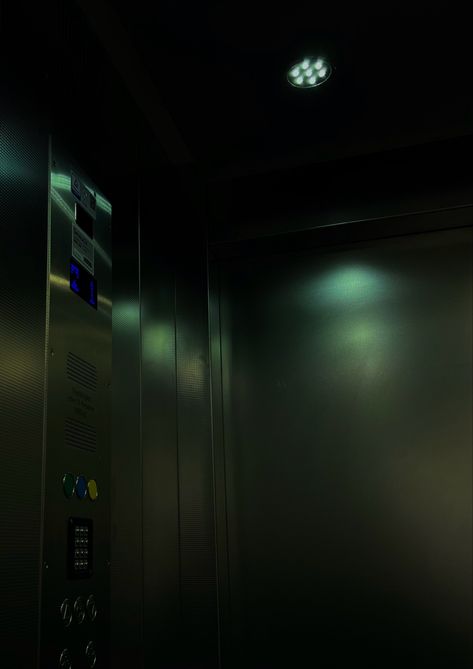 Elevator Aesthetic Dark, Night Office Aesthetic, Office At Night Aesthetic, Stuck In An Elevator Aesthetic, Lift Aesthetics Photos, Briar Aesthetic, Scary Elevator, Imaginary Movie, Lift Snap