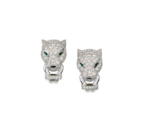 Diy Jewelry Gift Box, Panther Jewelry, Panther Head, Jewelry Closet, Cartier Earrings, Diamond Accessories, Expensive Diamond, Emerald Eyes, Art Jewelry Design