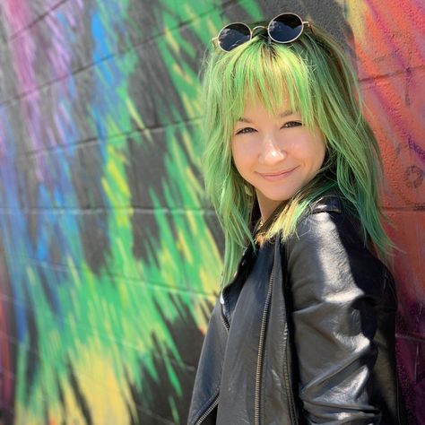 Lime Green Highlights In Brown Hair, Green Highlights In Brown Hair, Lime Green Highlights, Highlights In Brown Hair, Lime Green Hair, Green Hair Color, 2022 Style, Green Highlights, Pulp Riot