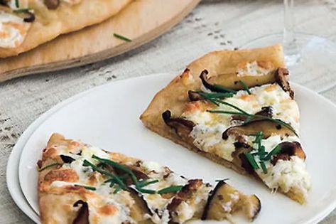 Shiitake and Chanterelle Pizzas with Goat Cheese recipe | Epicurious.com Mushroom Pizza Recipes, Four Cheese Pizza, Goat Cheese Pizza, Shitake Mushroom, Goat Cheese Recipes, Mushroom Pizza, Pasta Pizza, Vital Wheat Gluten, Good Pizza