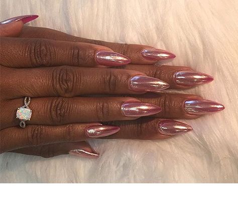 Chrome Finish Nails, Chrome Accent Nail, Spring Chrome Nails, Metallic Manicure, Nails Aesthetics, Red Chrome Nails, Makeup Cleaner, Dark Pink Nails, Valentine Nail