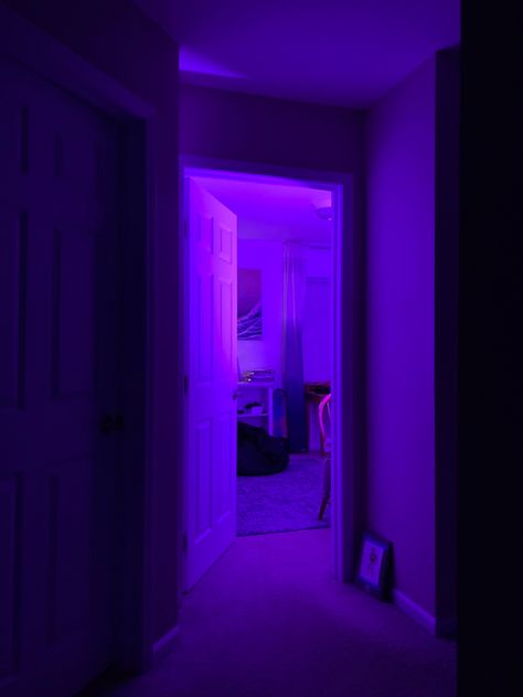 Purple Album Covers Aesthetic, Purple Lighting Aesthetic, Rgb Aesthetic, Purple Lavender Aesthetic, Room Ideas Summer, Room Ideas Retro, Charlie Aesthetic, Cyberpunk Synthwave, Purple Rgb